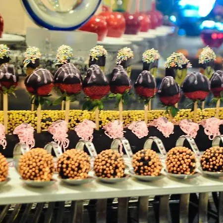 Golf & Peacock 33, 2.kat * Кушадасы